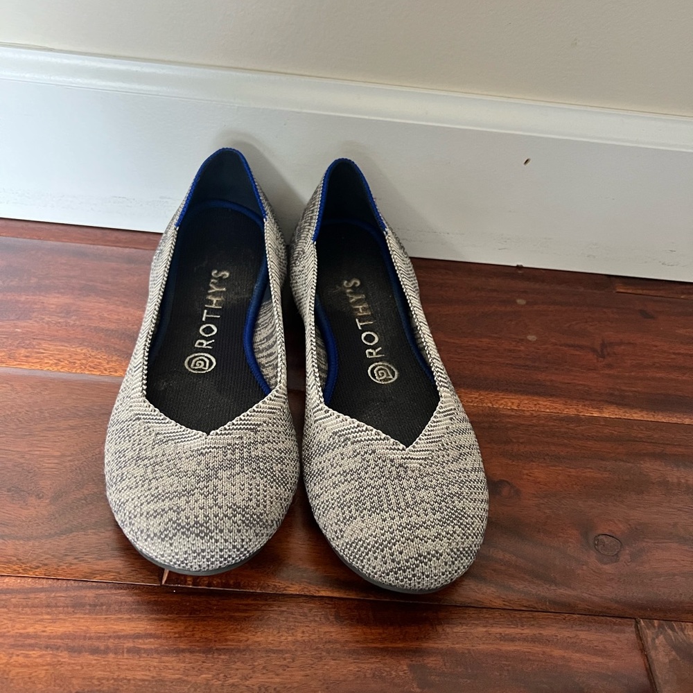 ROTHY'S Size 8 washable flats